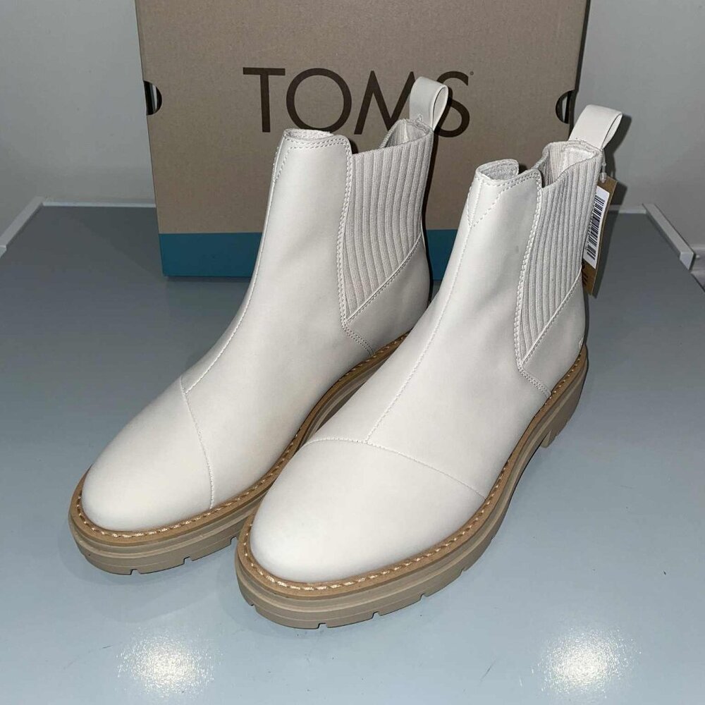 TOMS Cort Boot - NEW IN BOX - Size 7.5
